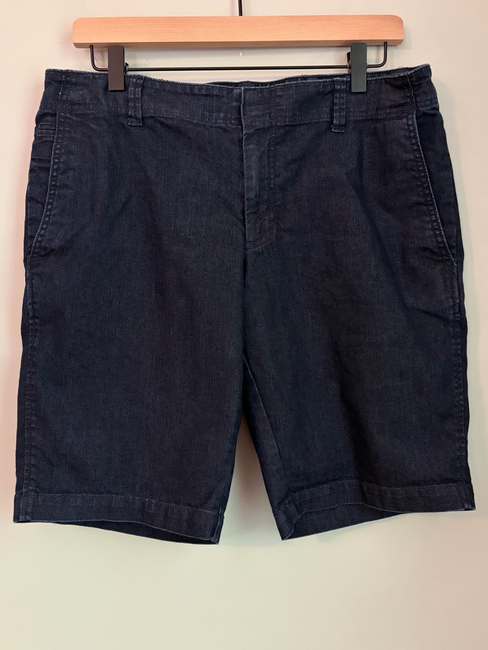 GAP Women's Dark Indigo Bermuda Jean Shorts Size 12 Classic Flat Front